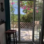 Summer House By The Sea Apartment *