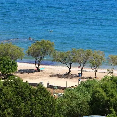 Authentic House With Private Shaded Garden - 50m From Glyfa *