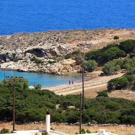 House 50m From Glyfa In Paros - Spacious 2br With Private Garden