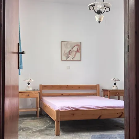 Authentic House With Private Shaded Garden - 50m From Glyfa Apartment