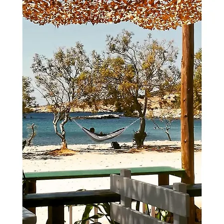 House 50m From Glyfa In Paros - Spacious 2br With Private Garden