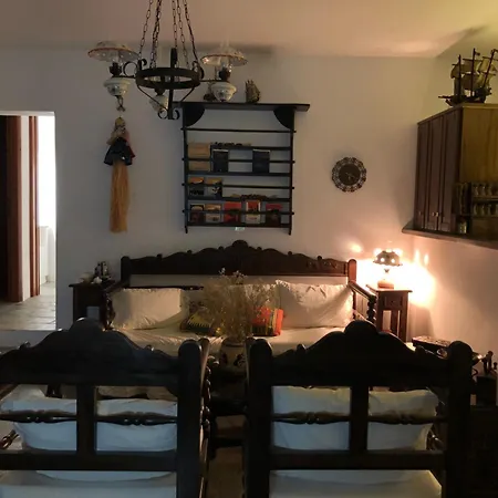 House 50m From Glyfa In Paros - Spacious 2br With Private Garden Apartment Aspro Chorio