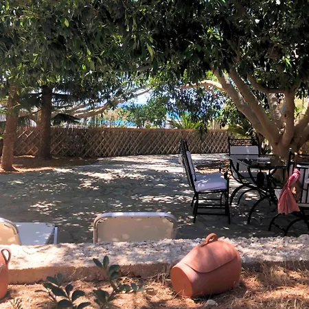 House 50m From Glyfa In Paros - Spacious 2br With Private Garden Apartment Aspro Chorio