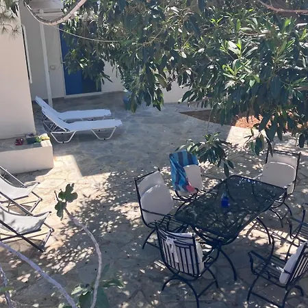 House 50m From Glyfa In Paros - Spacious 2br With Private Garden アパート *