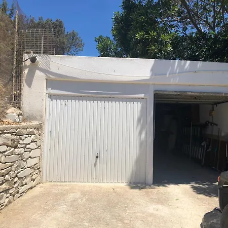House 50m From Glyfa In Paros - Spacious 2br With Private Garden Apartment Aspro Chorio