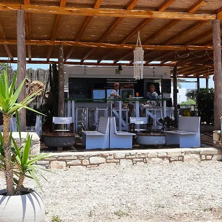 House 50m From Glyfa In Paros - Spacious 2br With Private Garden