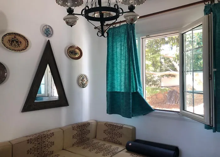 Summer House By The Sea * Aspro Chorio